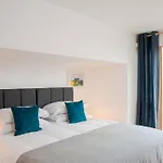 Clifton Jewel - 4 Bed Townhouse With Parking. Mycityhaven *