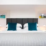 Clifton Jewel - 4 Bed Townhouse With Parking. Mycityhaven Feriehus *