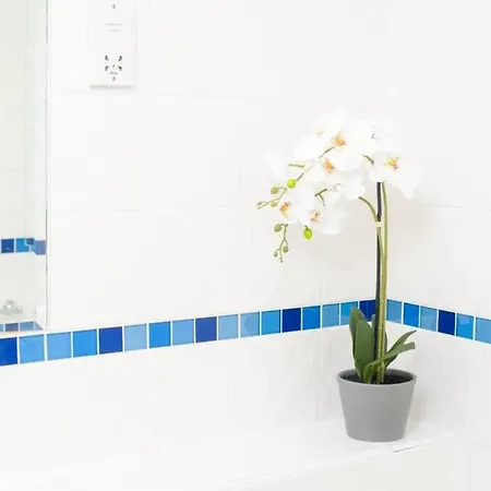 Feriehus Clifton Jewel - 4 Bed Townhouse With Parking. Mycityhaven