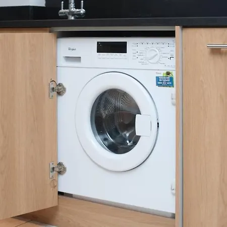 Clifton Jewel - 4 Bed Townhouse With Parking. Mycityhaven Bristol