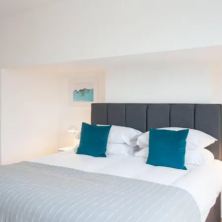 Clifton Jewel - 4 Bed Townhouse With Parking. Mycityhaven בריסטול