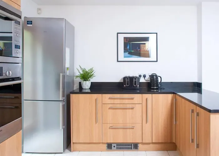 Clifton Jewel - 4 Bed Townhouse With Parking. Mycityhaven 度假居 布里斯托