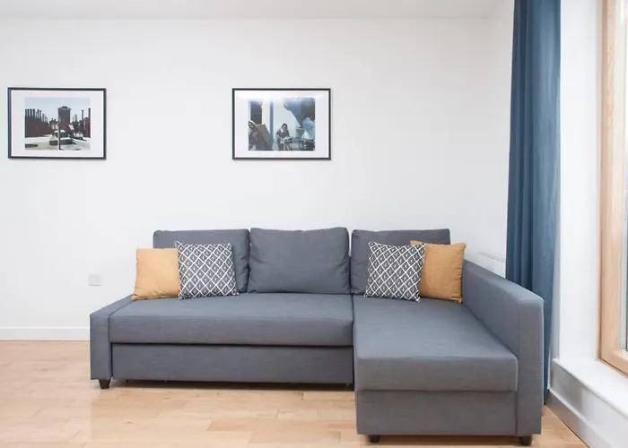 度假居 Clifton Jewel - 4 Bed Townhouse With Parking. Mycityhaven 布里斯托