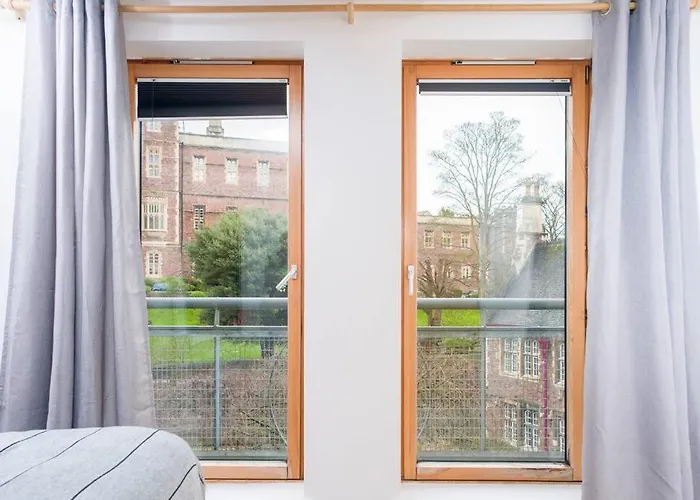 Nyaraló Clifton Jewel - 4 Bed Townhouse With Parking. Mycityhaven